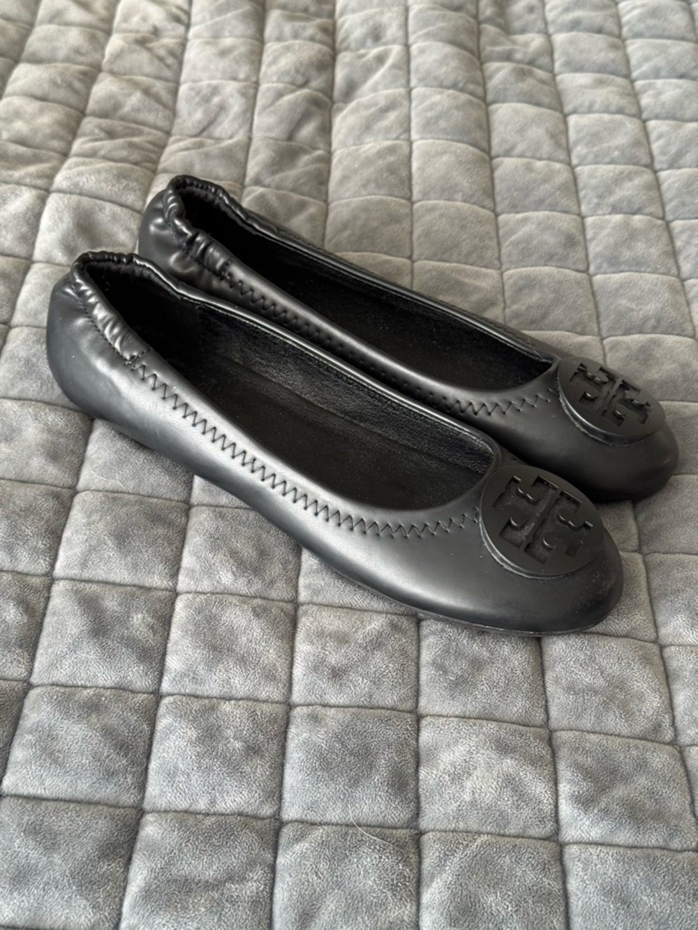 Tory Burch Black Leather Logo Ballet Flats